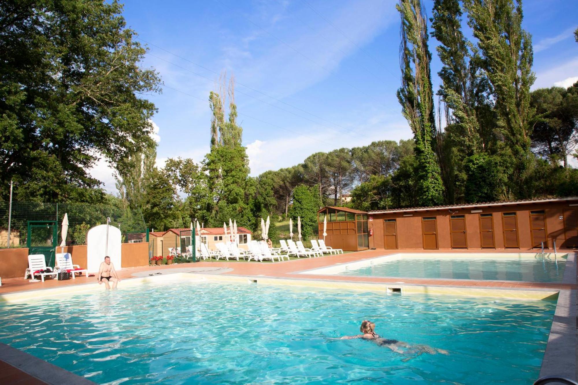 Hu Firenze Certosa Camping In Town Impruneta Exteriör bild