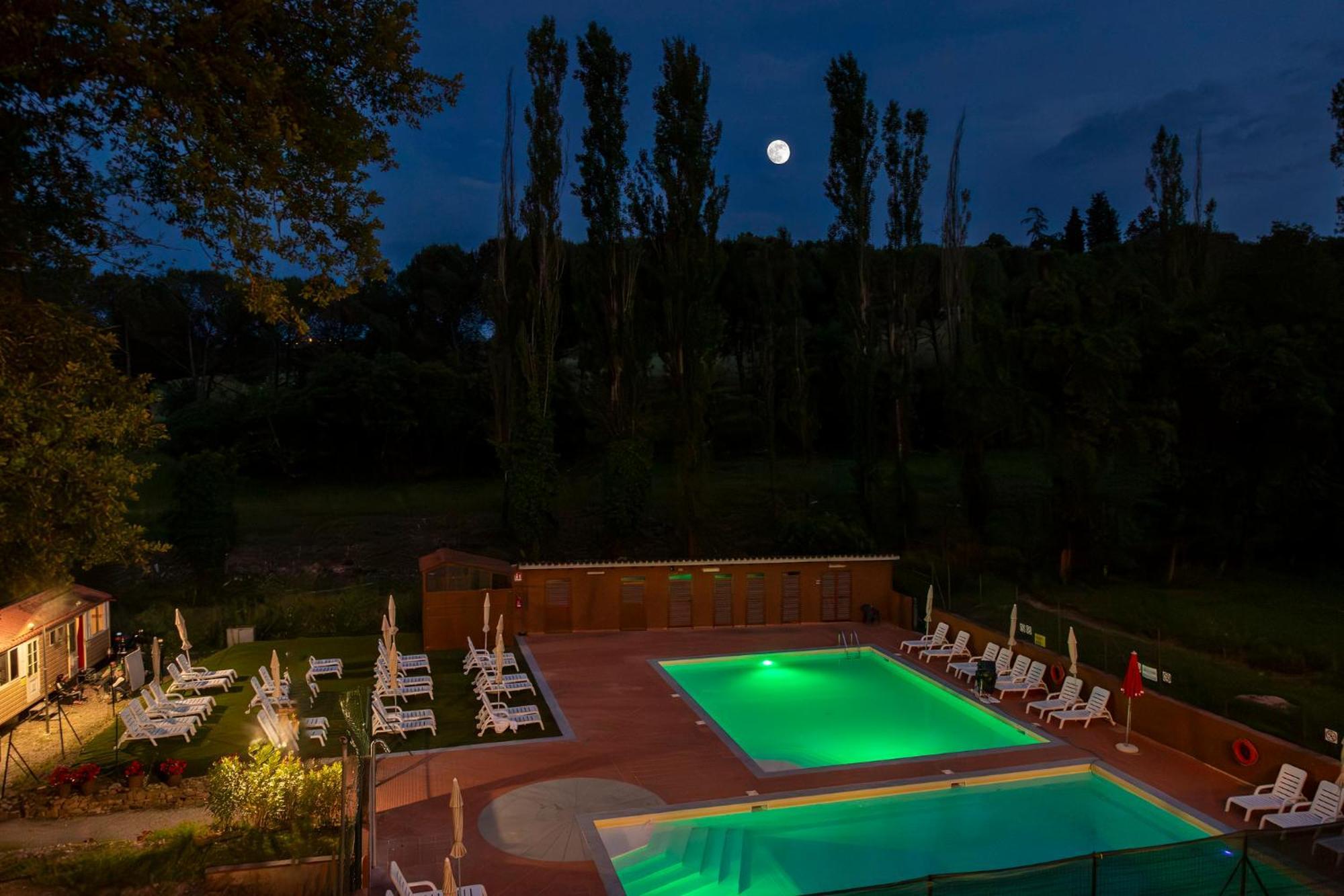 Hu Firenze Certosa Camping In Town Impruneta Exteriör bild